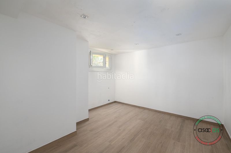 Foto 5179dd30-4d8c-4467-803f-a1a8d8c14864. Casa amb calefacció aparcament a Cabueñes Gijón
