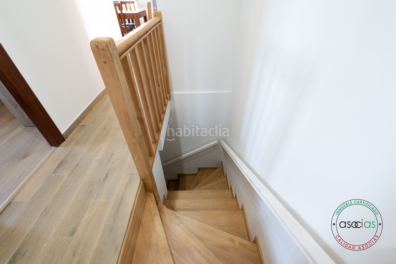 Foto 8a158412-cbd9-4807-b92f-ba43e4e9711d. Casa amb calefacció aparcament a Cabueñes Gijón