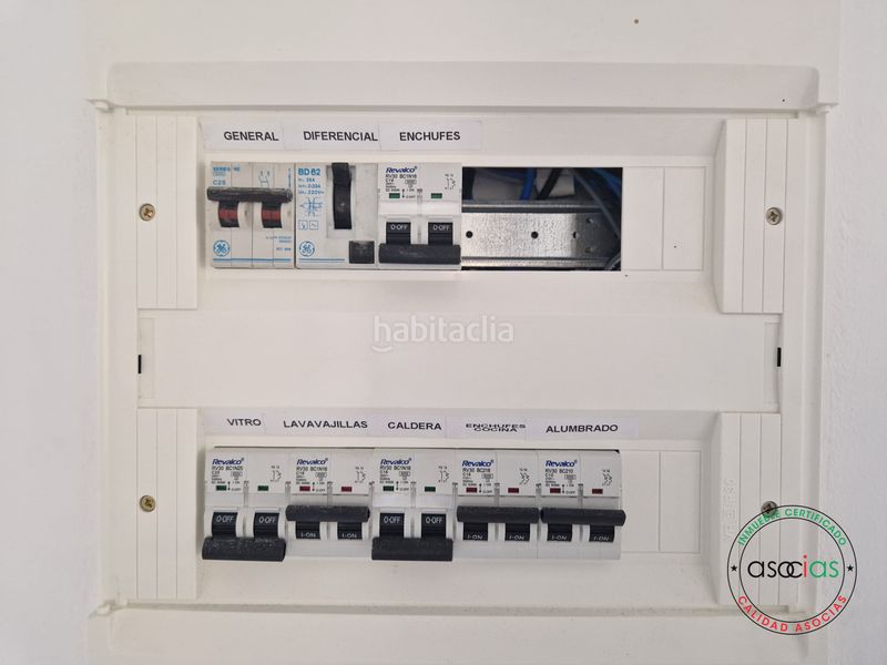 Foto f0435a76-e85b-4187-a8b3-93d1429808b5. Casa amb calefacció aparcament a Cabueñes Gijón