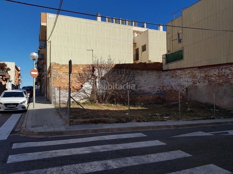 Foto 6251a7d9-ef57-40b8-ade9-202357c19f30. Wohngrundstück in carrer vint-i-set 19 in Bonavista Tarragona