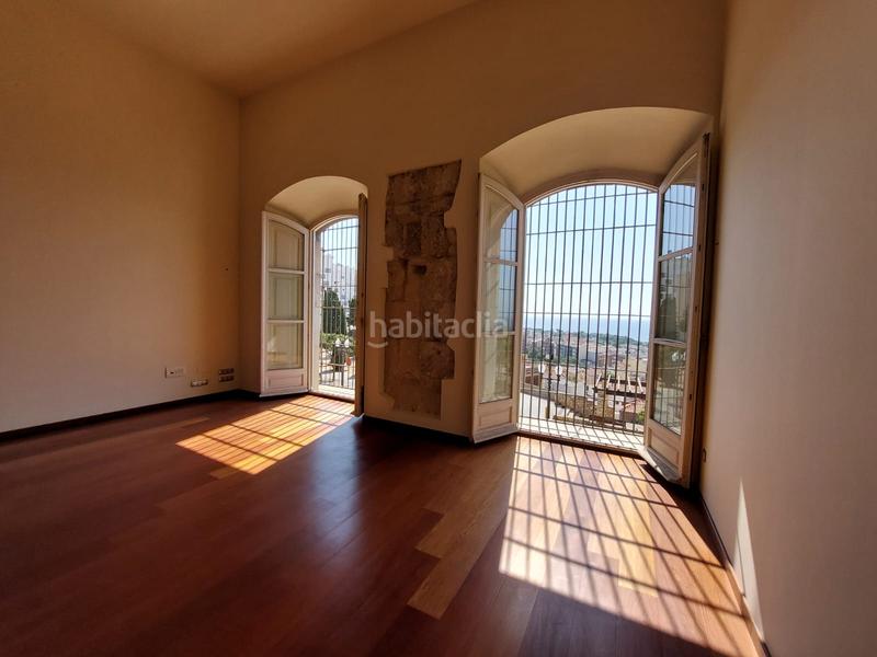Foto 03e975a7-d5fa-41da-9101-fef91385e5f1. Location duplex avec chauffage parking dans Nou Eixample Sud Tarragona