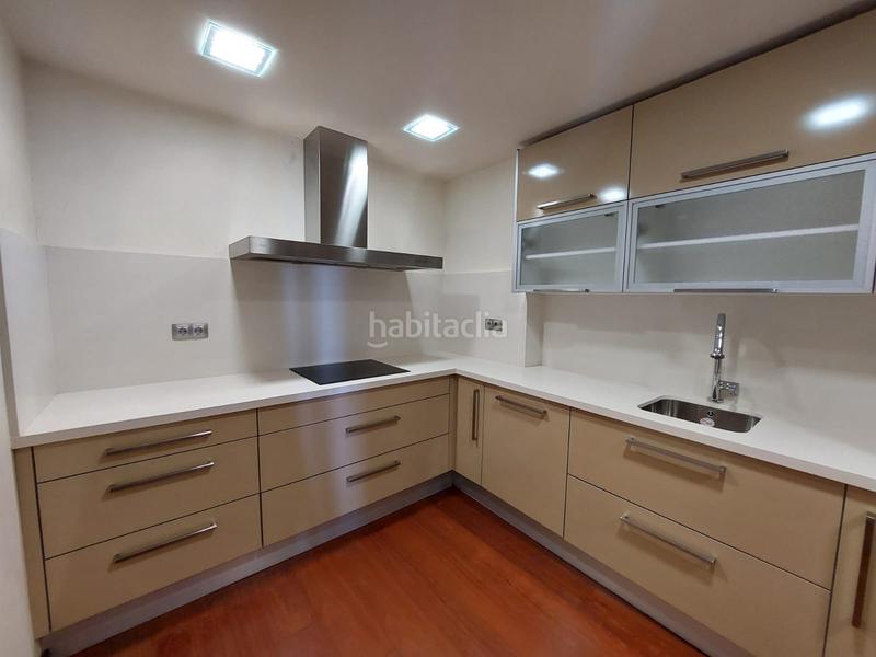 Foto 1dff65a2-704e-4e96-bc30-2b2912240f58. Rent duplex with heating parking in Nou Eixample Sud Tarragona