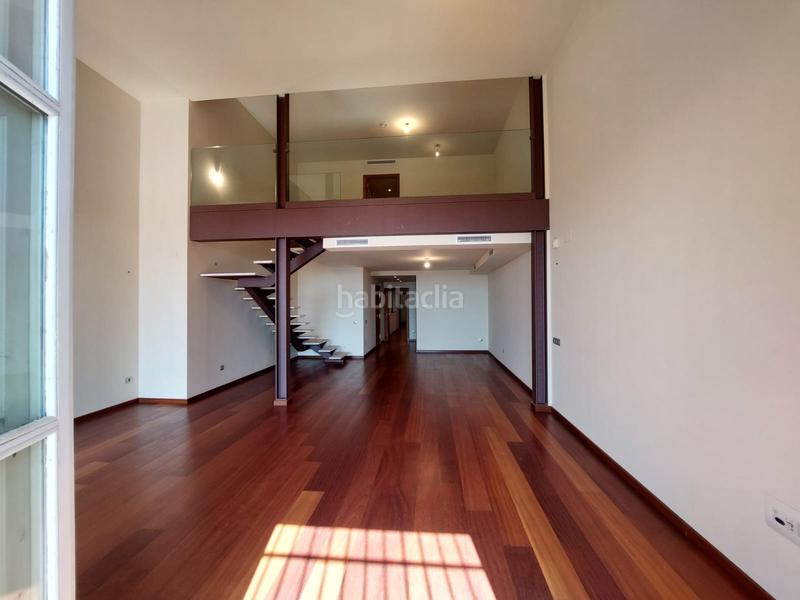 Foto 6deb2f60-69f2-47ca-8ee3-c4aa241d66dc. Rent duplex with heating parking in Nou Eixample Sud Tarragona