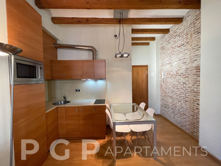 Rent Flat in Rambla vella 20. Piso en alquiler