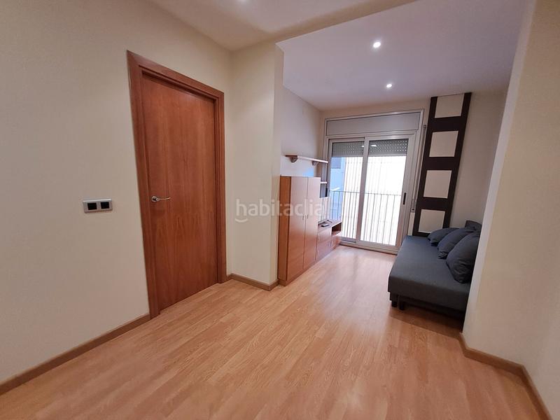 Foto 2d2b196b-bd3a-48a9-9fa0-da01019fe3a1. Location appartement dans avinguda d'estanislau figueres 34 dans Tarragona