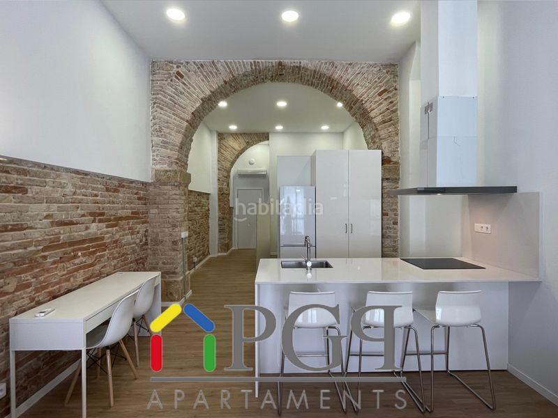 Foto a9c7f4d1-d20c-4663-ba74-8d3a381f4491. Local comercial a carrer d'apodaca 28 a Barris Marítims Tarragona