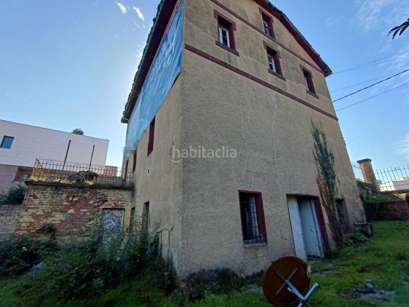 Foto c4b5bb2e-15e9-4471-a236-77c50a08b782. Terreno residencial en avenida conde santa bárbara 16 en Siero