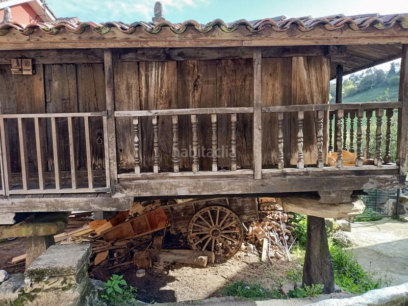 Foto 2e519757-a4c0-429c-aa86-78cf9df1049f. Casa aparellada a lugar casares 19 a Parroquias Sur - La Manjoya Oviedo