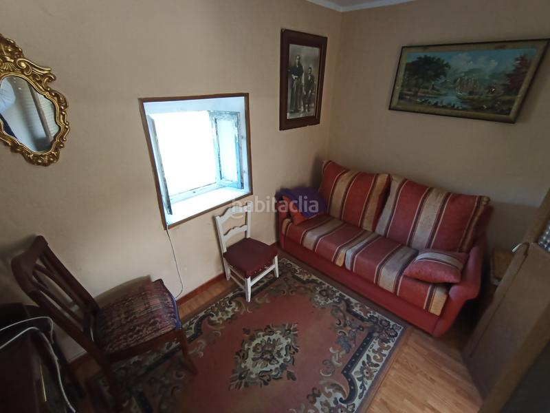 Foto 550af595-b4e1-45e1-89c5-7e80659834d4. Casa aparellada a lugar casares 19 a Parroquias Sur - La Manjoya Oviedo