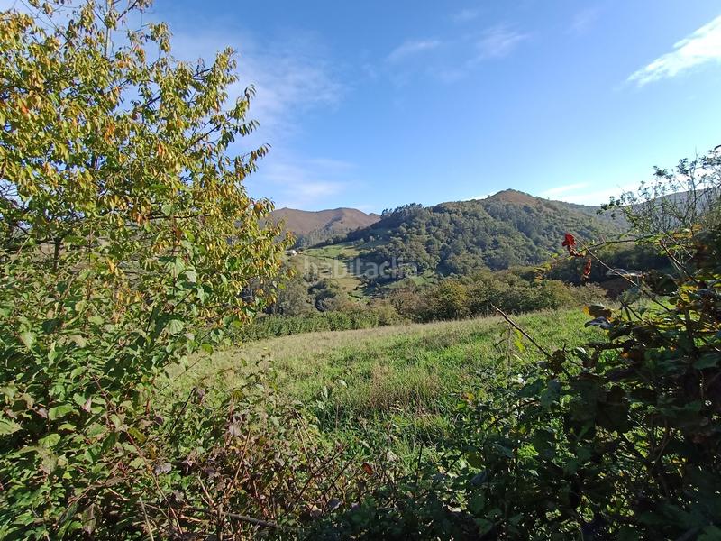 Foto bc983f77-3dd3-4a2d-b75b-1d64bafbceb0. Casa bifamiliare in lugar casares 19 in Parroquias Sur - La Manjoya Oviedo