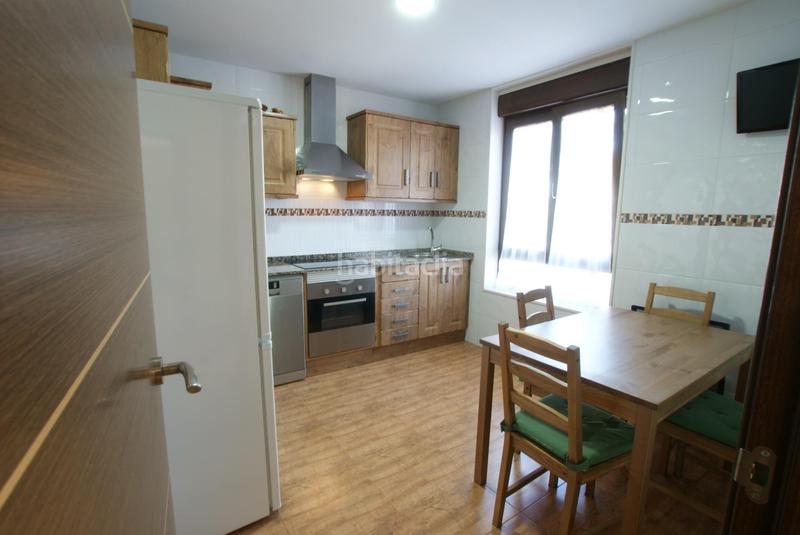 Foto 38a0d116-475c-45a1-bef8-eefff080dd42. Casa en Lada Langreo