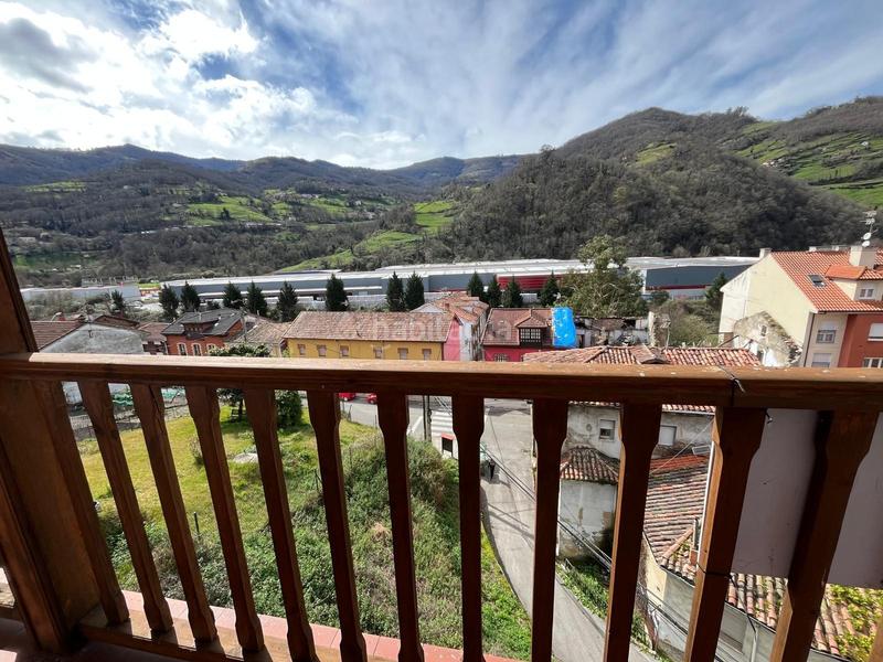 Foto 094e3f22-bdf9-47c6-9931-f12450b8d61f. Edificio oportunidad única de inversión en el corazón de asturias! en Aller