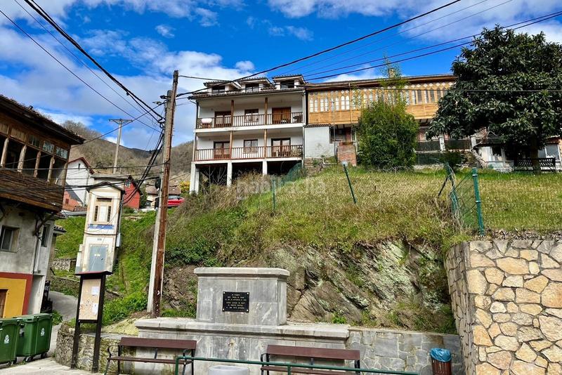 Foto c32a181f-252b-471a-b50e-abb5916d1cd9. Edificio oportunidad única de inversión en el corazón de asturias! en Aller