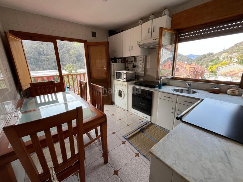 Foto db043526-58a3-4520-8de7-33cd596b83af. Edificio oportunidad única de inversión en el corazón de asturias! en Aller