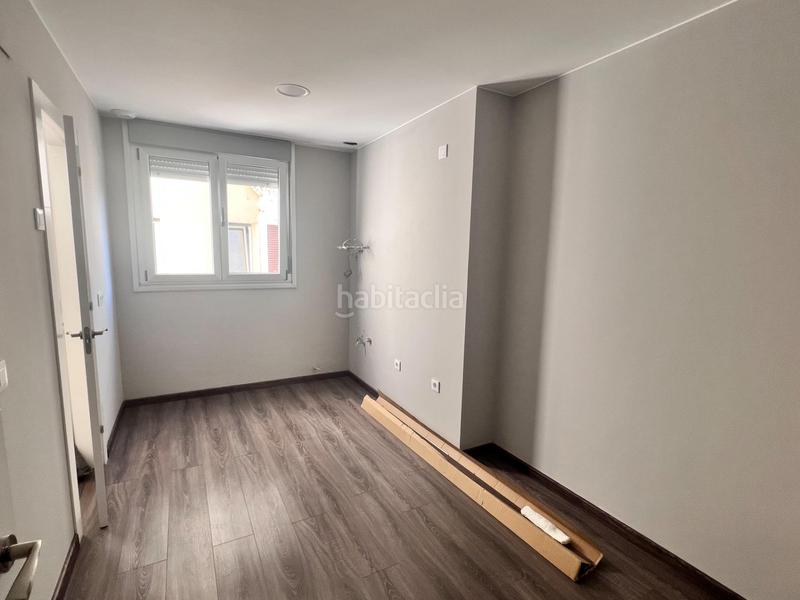 Foto c186a0e1-7f2d-4ed2-abaa-72df8a026a8b. Miete büro in La Felguera Langreo