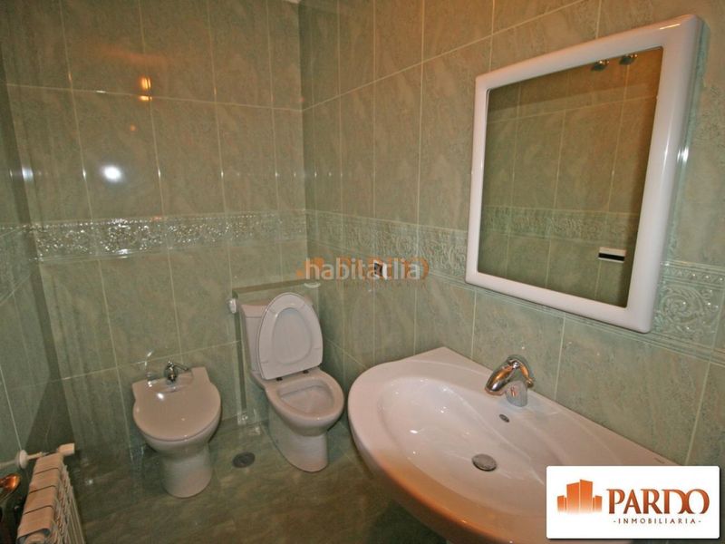 Foto 1c7e07a2-73d2-47cf-91f1-c6c3483170c2. Rent flat with heating parking in Plaza de España Ferrol