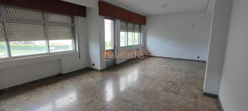 Foto 8a7fbf8a-35d1-42ea-926a-93d3e6f8be2a. Edifici a Fene