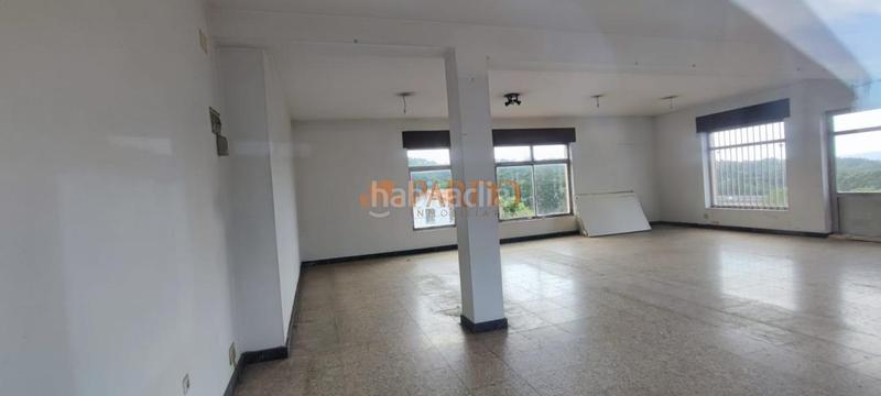 Foto b37a50f7-a7f5-4fea-b003-d203dbfd3c20. Edifici a Fene