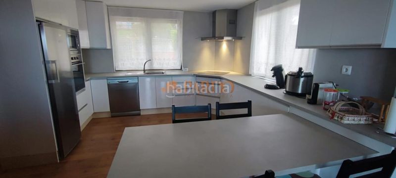 Foto a70cc9dc-3f14-4224-97d4-e62b8d114912. Chalet with heating parking pool in Valdoviño