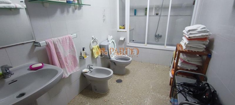 Foto a8ec8739-550f-467b-aee7-5741e489c239. Chalet with heating parking pool in Valdoviño