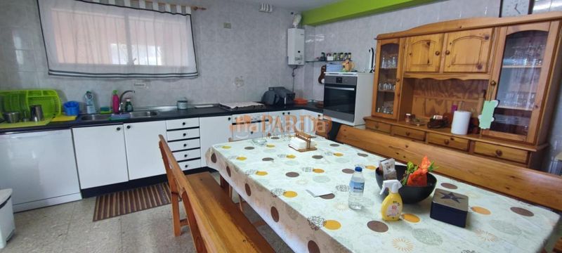 Foto aa1c8f84-d239-44f7-8e5e-9724f0f98659. Chalet with heating parking pool in Valdoviño