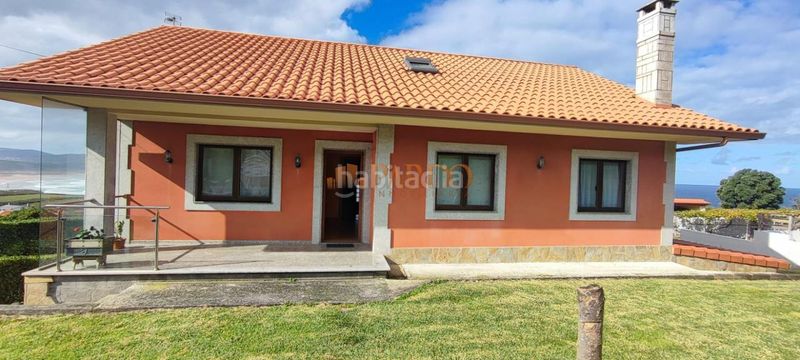 Foto b220e226-525e-4c7f-a07f-70d47200c98c. Chalet with heating parking pool in Valdoviño