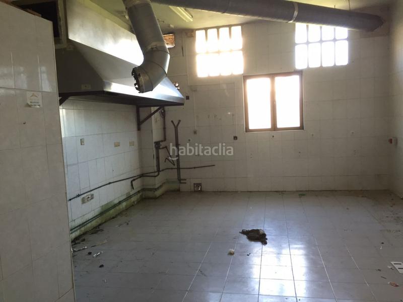 Foto bb33aa68-4cbe-48fd-9c2b-25876ad10447. Location local commercial dans Corredoría - La Carisa - Prado de La Vega Oviedo