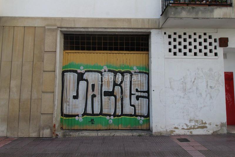 Foto ab74e304-83b0-4f91-9feb-7bab9dcb7a81. Location local commercial dans El Postigo Oviedo