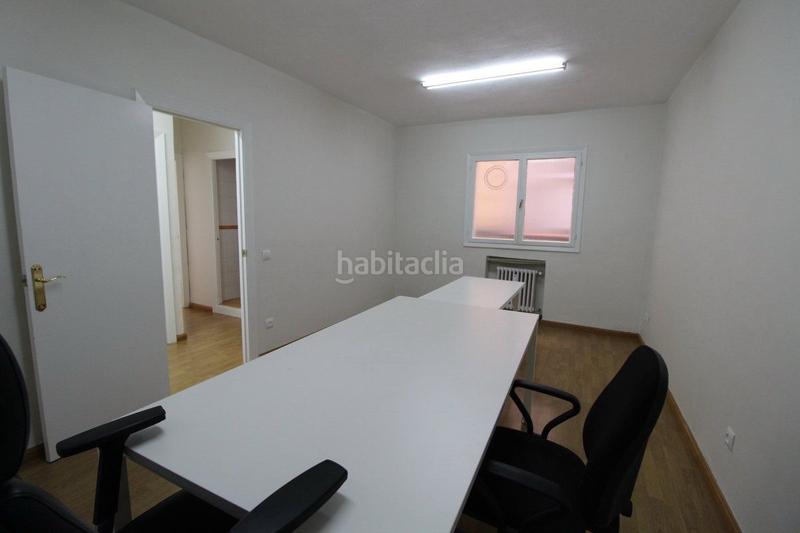 Foto 554cdb5a-af60-4464-8c96-c4c99d1ca7a6. Miete büro mit heizung in Parque San Francisco - Uría Oviedo