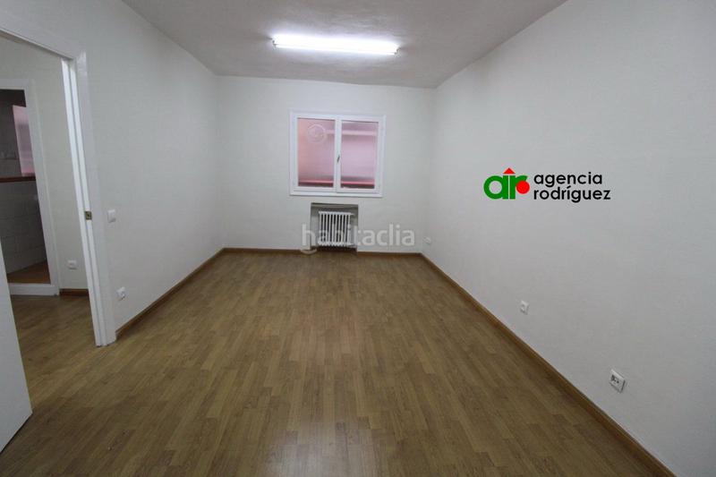 Foto 4368e797-a72f-48e4-9482-b8da0433d1c8. Rent office space with heating in Parque San Francisco - Uría Oviedo