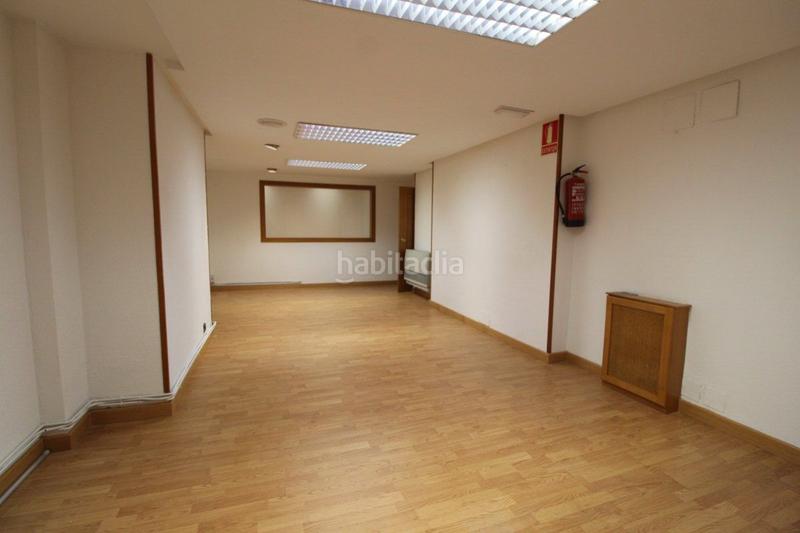 Foto b48e09bd-5f28-4a17-8f75-b89652a3187e. Affitto ufficio con riscaldamento in Salesas - Foncalada - Campoamor Oviedo