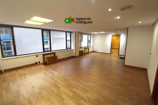 Office space in Salesas - Foncalada - Campoamor