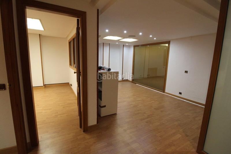 Foto a0d0403a-5ab6-450a-970c-231866247455. Rent office space with heating in Salesas - Foncalada - Campoamor Oviedo