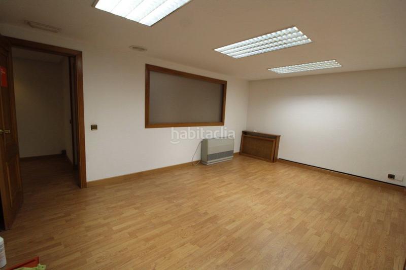 Foto bbc8a3fa-1047-47e5-9c04-f22c54b4117f. Rent office space with heating in Salesas - Foncalada - Campoamor Oviedo