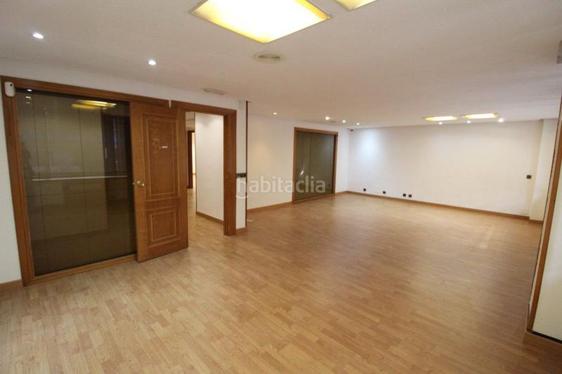 Foto ca3f5fa6-5a4f-4b22-a593-63aaec7b782b. Rent office space with heating in Salesas - Foncalada - Campoamor Oviedo