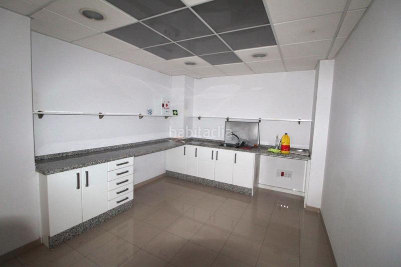 Foto 608c10a7-b60b-4cf9-8bc1-f83ff5aa3925. Miete büro in El Postigo Oviedo