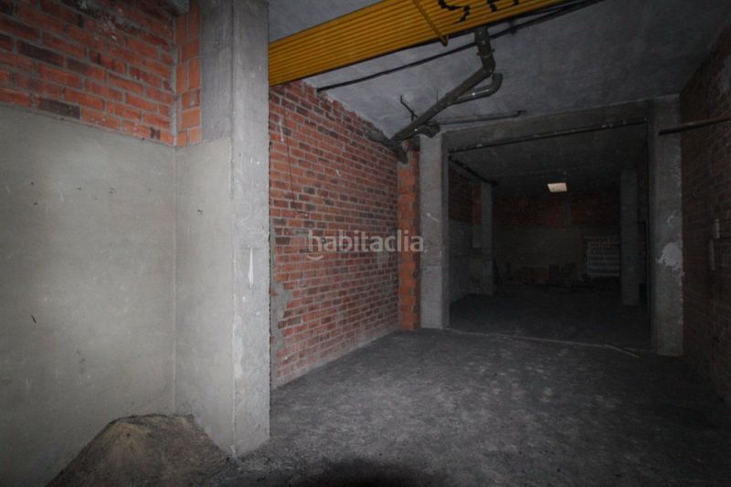 Foto 404565fb-0505-4ab6-999d-50827692f4a4. Local comercial a Argañosa Oviedo