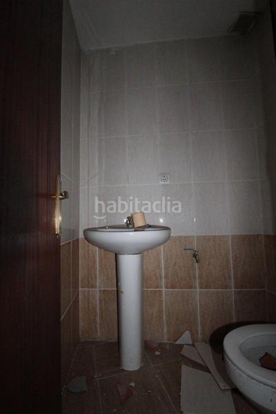 Foto 028e8d2d-c146-4511-8ecf-cf2d488d63c2. Rent business premise in Ciudad Naranco - Prados de La Fuente Oviedo