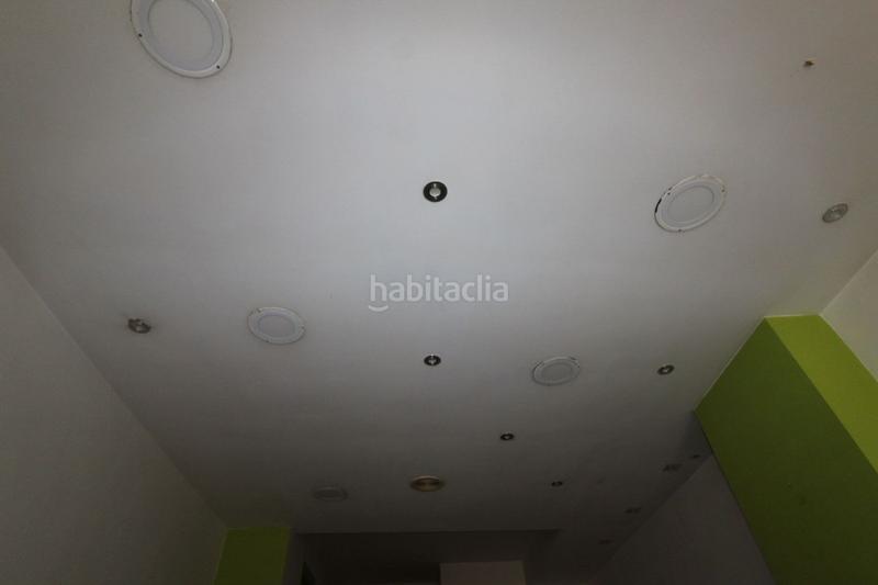 Foto 34b98c2b-463d-41b5-9645-e72f24ff535a. Location local commercial dans Milán - Pumarín Oviedo