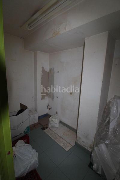 Foto 8f1cefa2-ae09-47f4-9cc3-1d0a2fc5b259. Rent business premise in Milán - Pumarín Oviedo