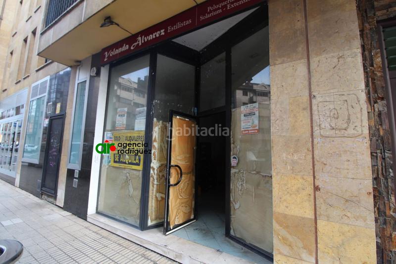 Foto f87c064e-d1e8-48b0-a68c-5238c37ad412. Rent business premise in Milán - Pumarín Oviedo