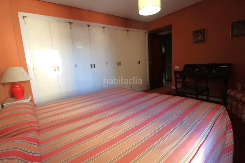 Foto c5cadac7-2c18-489a-9385-89086b2e7c2d. Piso  en venta en centro, 6 dormitorios. en Parque San Francisco - Uría Oviedo