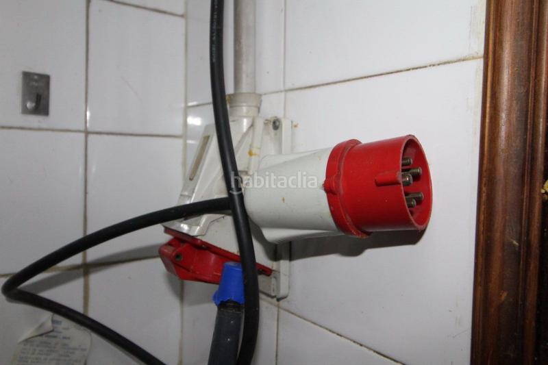 Foto dff0999b-7e85-490e-ab95-abd44730d1d6. Affitto locale commerciale in Masip Oviedo