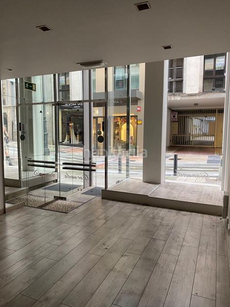 Foto 39c0820c-d495-4da0-b4b9-7c2ce6d276f4. Alquiler local comercial local com. en alquiler en centro. en Oviedo