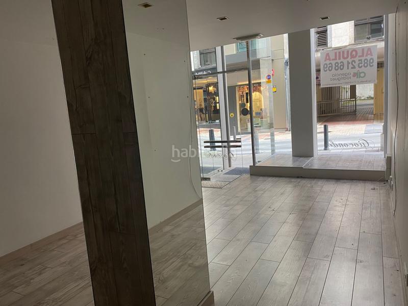 Foto 9967c7e1-2bad-4d85-a5d3-222b7887d4e8. Alquiler local comercial local com. en alquiler en centro. en Oviedo