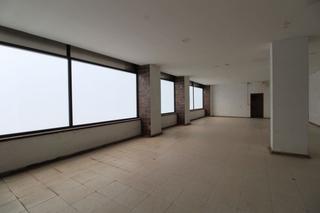 Business premise in Plaza de América