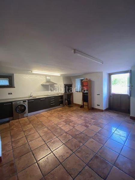 Foto a1193fae-bb4a-4acb-88f1-5aa08525d155. Casa unifamiliar en venta en las caldas, 5 dormitorios. en Oviedo