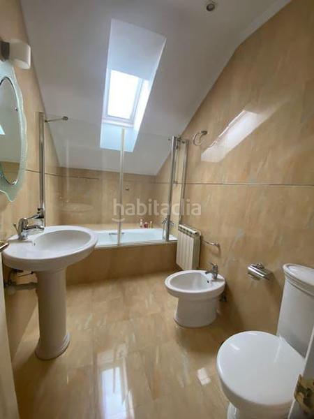 Foto c1eee2e2-0843-4397-9c84-dd743f386cb5. Casa unifamiliar en venta en las caldas, 5 dormitorios. en Oviedo