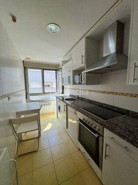 Foto 3d5eff92-50d7-41e6-8c5d-c0007dfc8140. Pis amb calefacció aparcament a Ciudad Naranco - Prados de La Fuente Oviedo