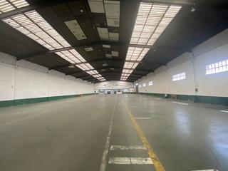 Lloguer Nau industrial a Llanera. Nave industrial en alquiler en silvota, 4 dormitorios.